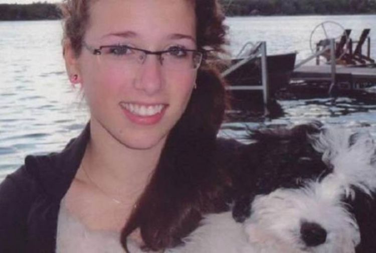 Silovali je mladići iz škole: Ubila se nakon što su fotografije objavili na Internetu
