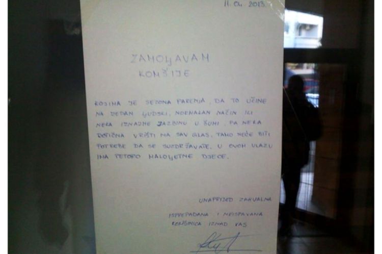 Poruka u zgradi u Banjaluci: Zamoljavam komšije kojima je sezona parenja...