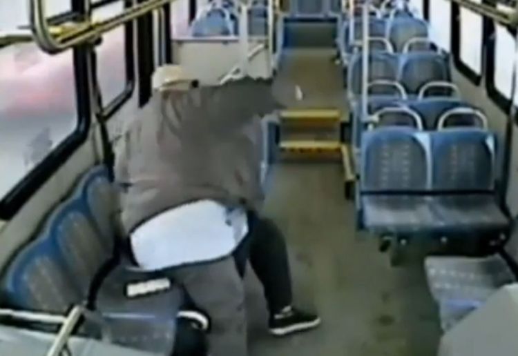 Vozač autobusa prebio putnika