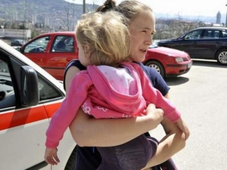 Potresna ispovijest majke trogodišnje djevojčice iz Travnika, koju je brutalno pretukao očuh