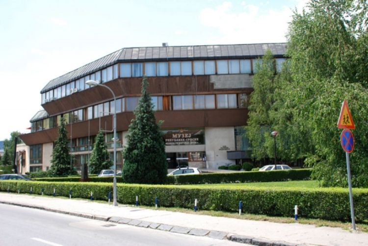 Izložba ženskih košulja iz 19. i 20. vijeka