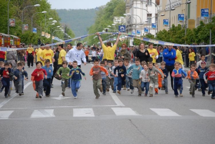 Na uličnoj trci više od 3.000 takmičara