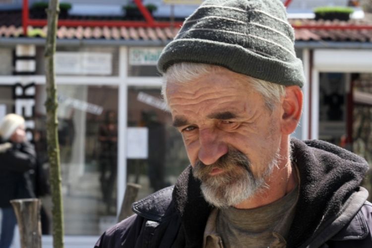 Pero Dragišić: Neću milostinju, nego posao