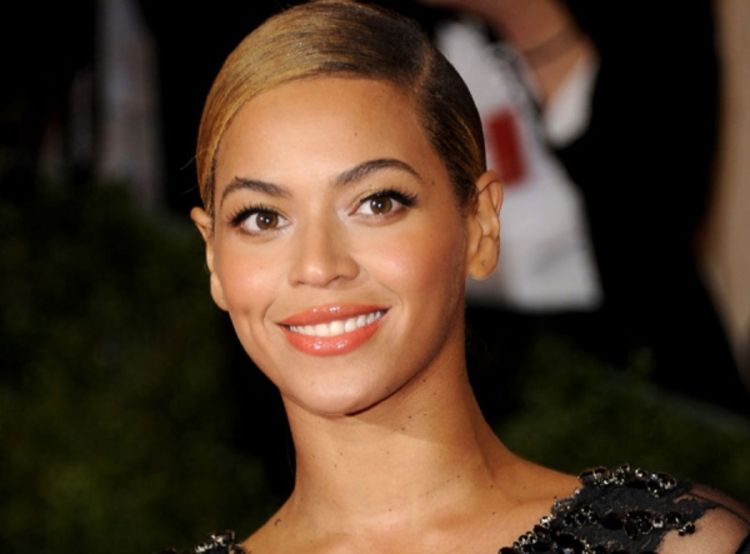 Beyonce udarena u glavu