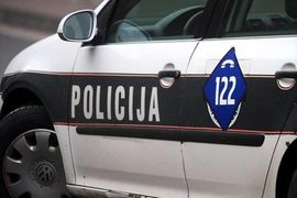 Napadnuto vozilo iz Komšićeve pratnje