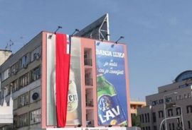 Zastava SRBIH postavljena u Banjaluci
