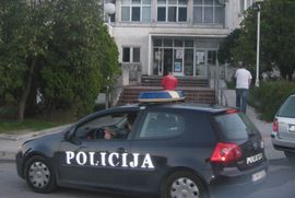 Nasmrt umlatio maloljetnu kćerku: Nesrećnu djevojčicu tukao držalom ...