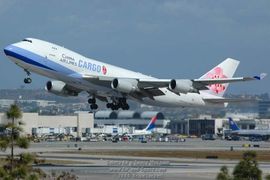 Peking neće da plati porez na štetne gasove iz aviona