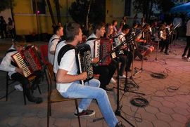 Ugljevički orkestar harmonika nastupio pred Zvorničanima