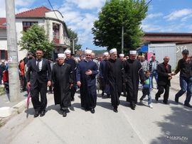 Reisu-l-ulema posjetio Kozarac, Banjaluku i Prnjavor