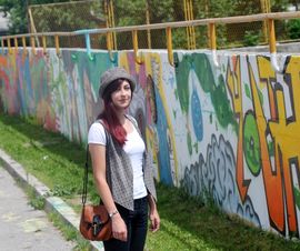 Nataša Konjević banjalučke zidove oživljava crtežima