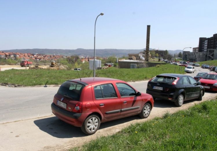 Banjaluka: Dva parkinga "niču" kod UKC-a