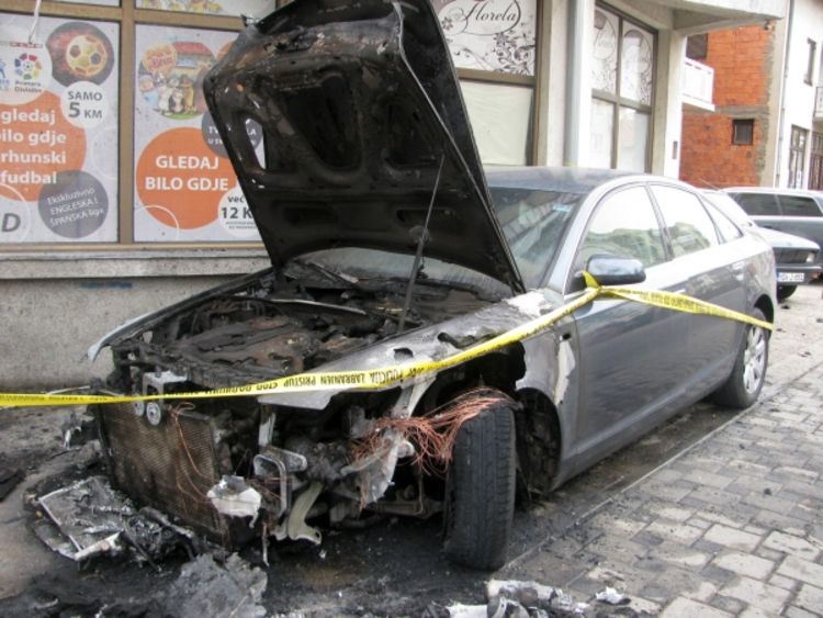 Bijeljina: Nakon džipa, izgorio i audi istog vlasnika