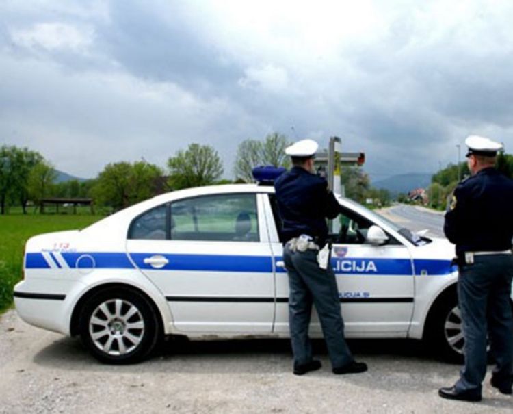 Na pješačkom prelazu stradale dvije djevojke