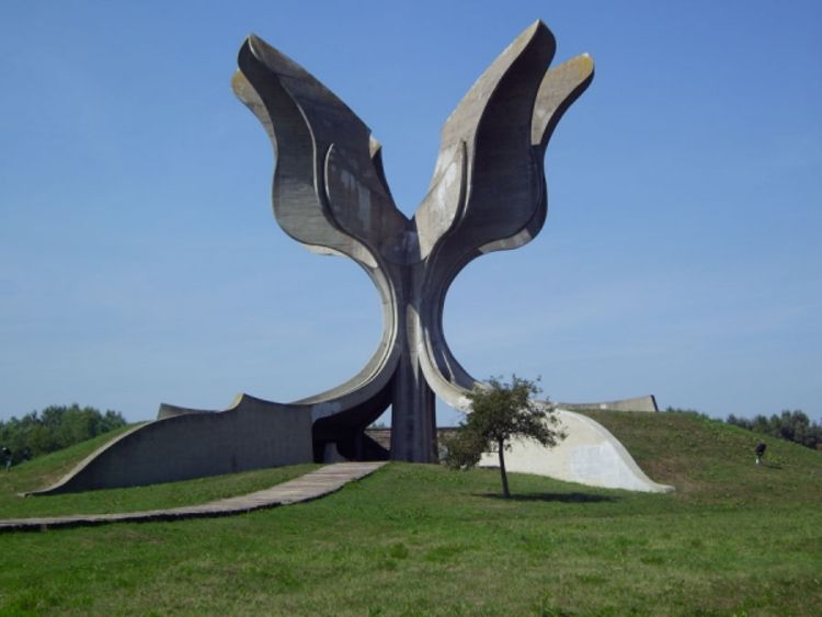 Sutra premijera oratorijuma Golgota jasenovačka