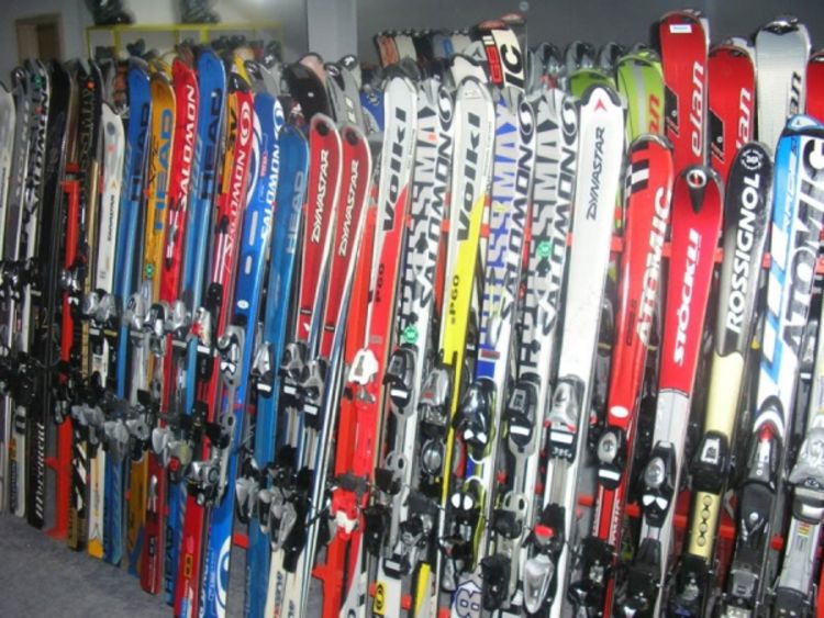 SIPA kupuje ski-opremu