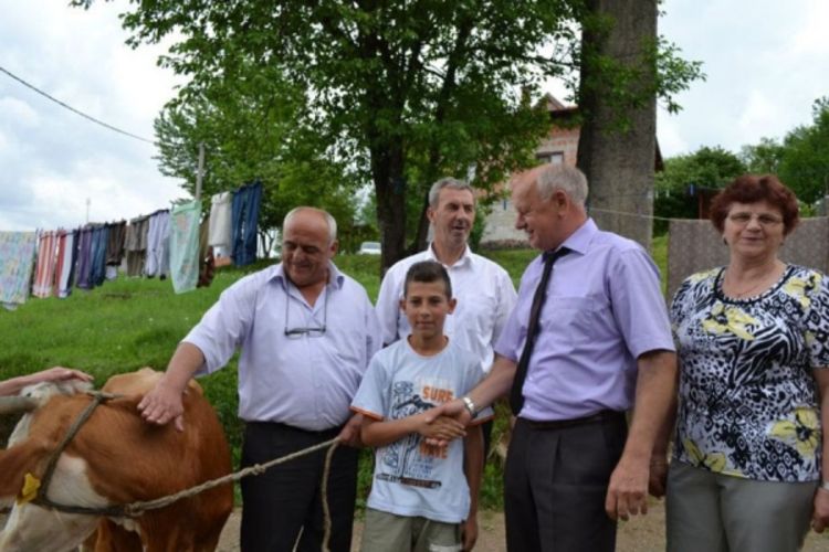 Dječaku se ostvario san da ima kravu