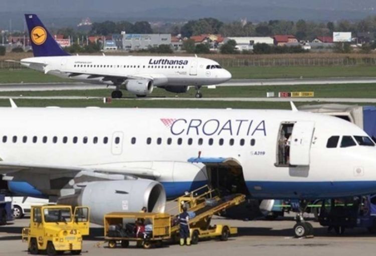 U Croatia Airlinesu otkazi za 42 stjuardese i stjuarda