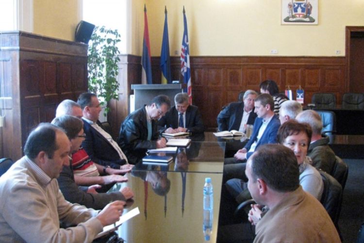 Bujice preplavile puteve, dvije kuće poplavljene