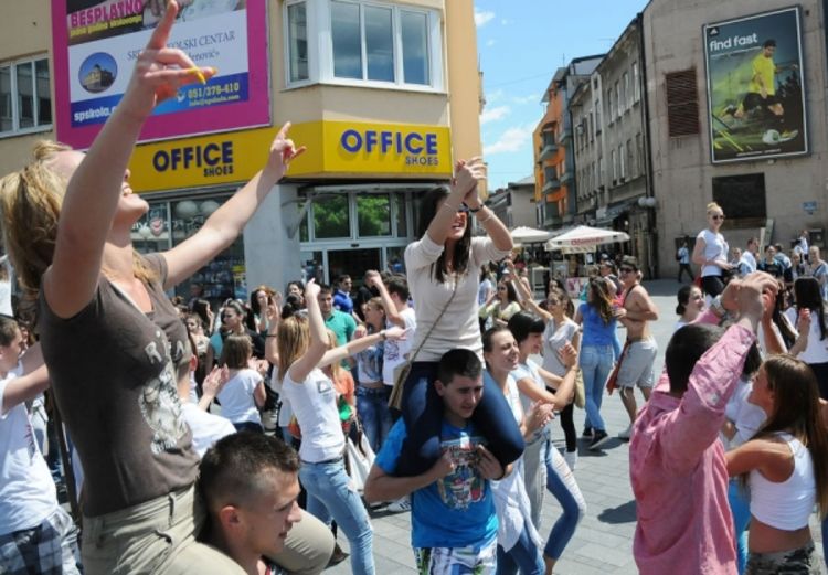 Maturanti plesom i pjesmom slavili u centru Banjaluke