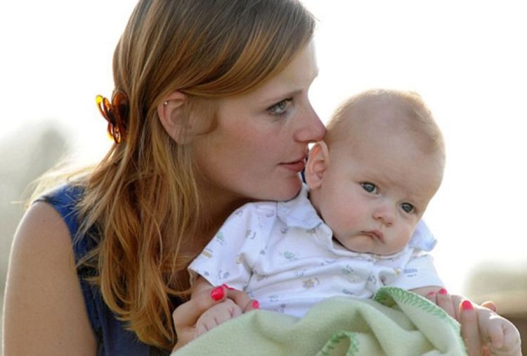 Zašto (skoro) sve bebe na svijetu kažu mama