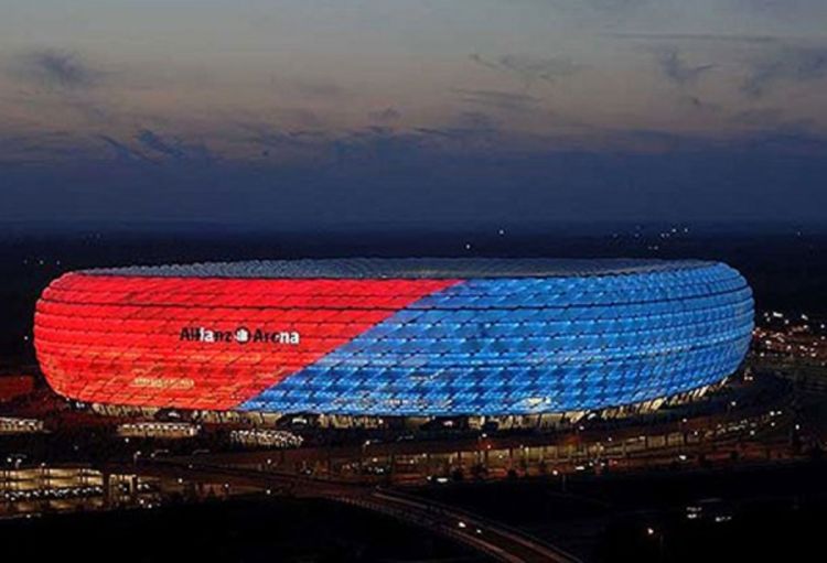 Džamija na stadionu Bajerna
