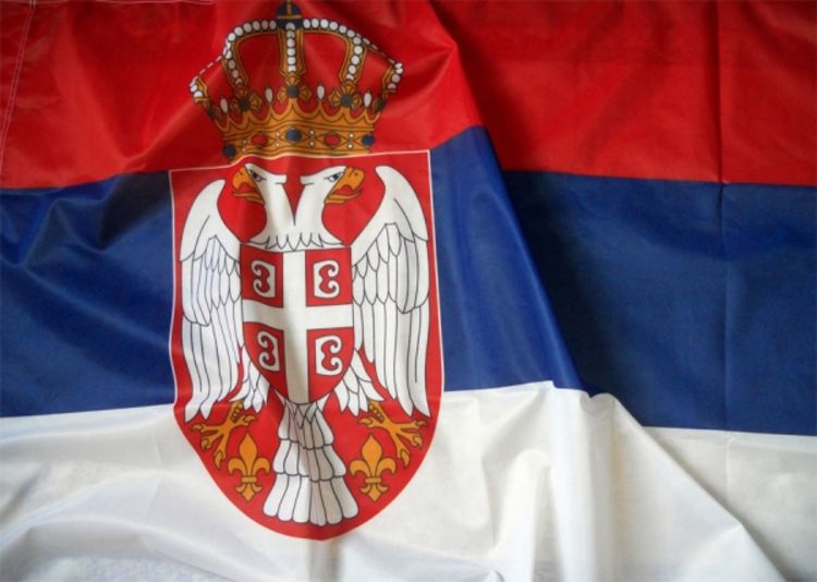 Provalili u zgradu opštine i skinuli zastavu Srbije