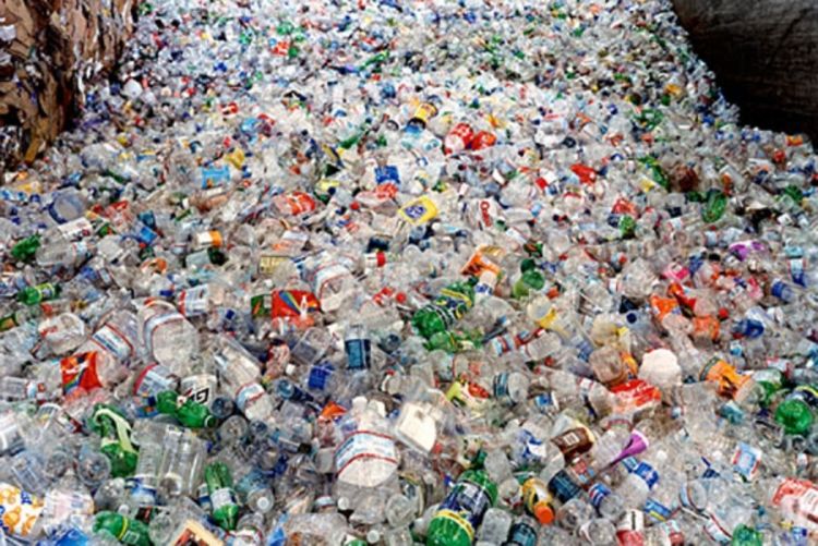 Za prazne plastične boce od sada moguće dobiti novac i u BiH: Za tonu 350 KM