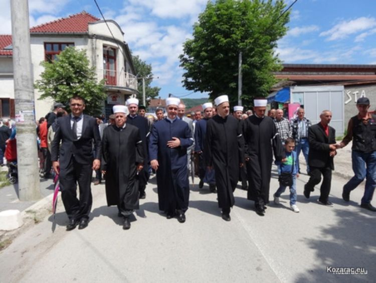 Reisu-l-ulema posjetio Kozarac, Banjaluku i Prnjavor