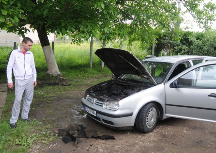 Banjaluka: Narkomani  zapalili golf 4?