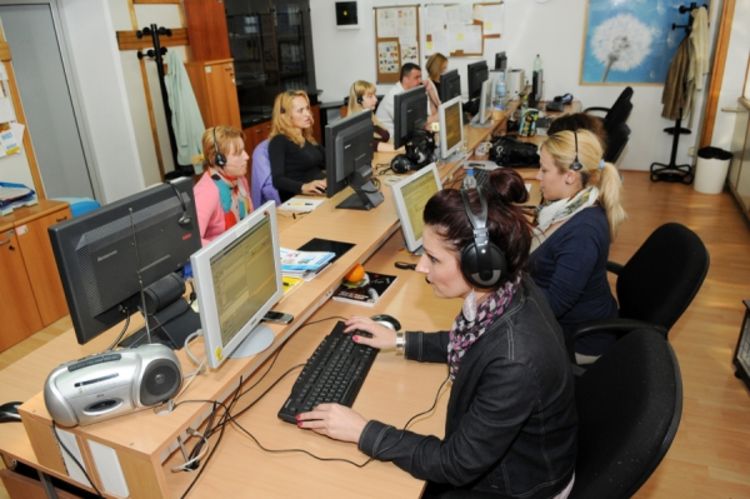 Zovu informacije i pitaju za zdravlje pjevača