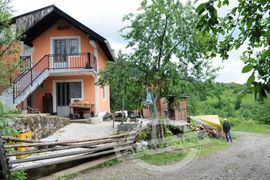 Tragedija kod Kotor Varoša: Sletio s puta i usmrtio dječaka u ...