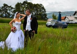 Najluksuznija svadba u BiH: Po mladu došao helikopterom