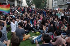 Trg Taksim ponovo okupirale hiljade demonstranata