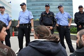 Sarajevo: Sprema se evakuacija srpskih poslanika?