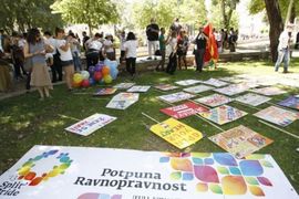 Gradonačelnik Splita predvodio gej paradu, skup protekao bez incidenata