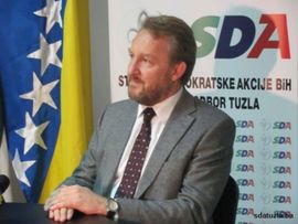 Izetbegović pozvao građane da ne izlaze na ulice