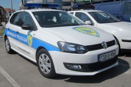 Nastavnik vjeronauke slao učeniku svoje gole fotografije