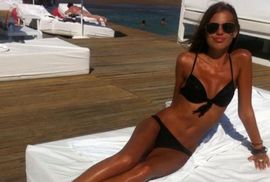 Manekenka Mina sama sebe povrijedila, krila se kod nepoznatog muškarca