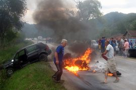 Milići: Motociklista (19) podlegao povredama nakon silovitog udara u ...