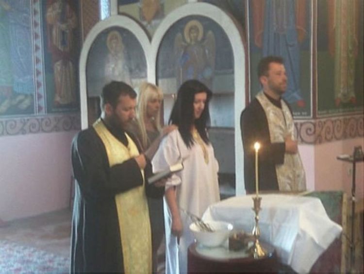 Prijete smrću Pazarki jer je prešla u pravoslavlje
