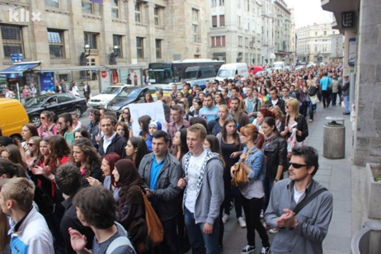 Demonstranti od OHR-a traže korištenje bonskih ovlaštenja