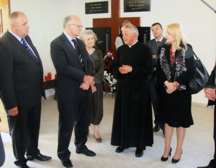 Leko u Bijeljini: Proces povratka ide sporo