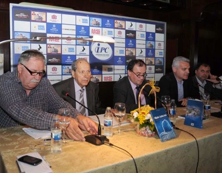 Knjiga aforizama Mileta Basala promovisana u Banjaluci