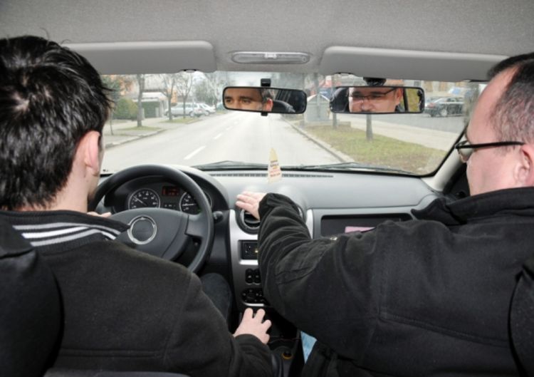 Auto-škole na udaru krize: Kandidata za vozače manje do 30 %