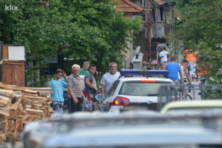 Stravična nesreća u Hadžićima: Jedno dijete poginulo, više ranjenih