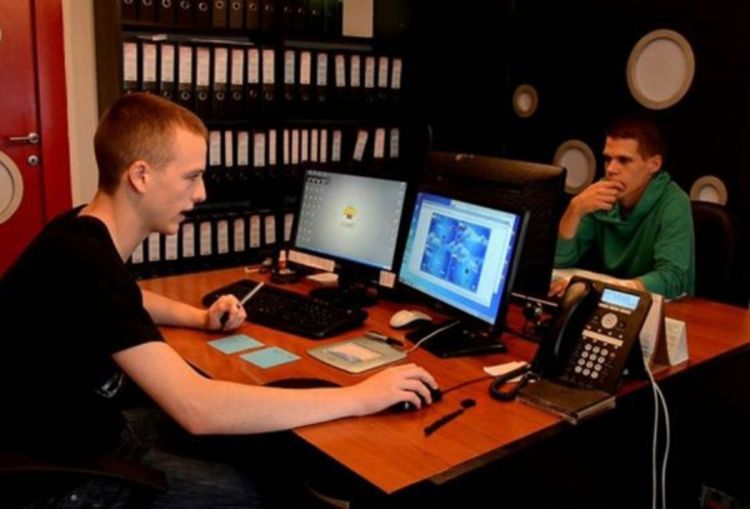 OVAKO SE NAGRAĐUJE TALENAT? Postali informatički šampioni, pa izbačeni iz škole