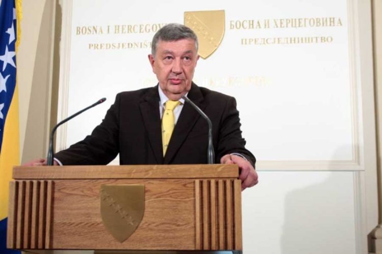 Radmanović traži da se RS izjasni o graničnim prelazima
