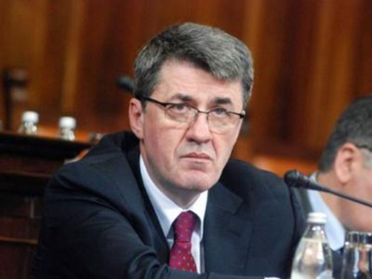 Zbog skandala sa testovima: Tviteraši traže ostavku ministra