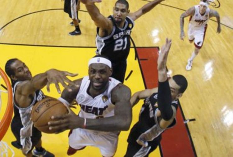 Tri sata iza ponoći majstorica odlučuje NBA šampiona: Majami ili San Antonio?